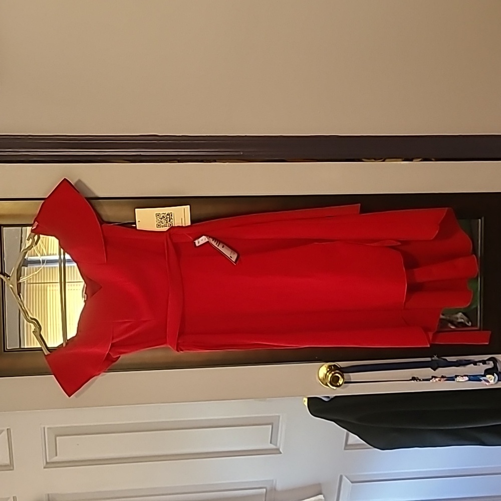 Emerald Sundae Hi-low dress size medium